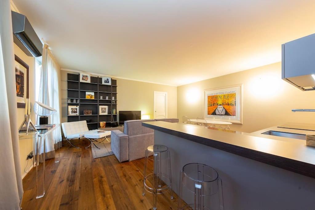 Splendido Appartamento In Piazza San Carlo Торино Екстериор снимка